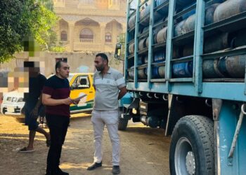 استمرارا للضربات الاستباقيةمحافظ المنوفية : ضبط 395 أسطوانة بوتاجاز مدعمة قبل بيعها بالسوق السوداء في حملة تفتيشية بمنوف ويوجه بتكثيف الرقابة التموينية لضبط المتلاعبين