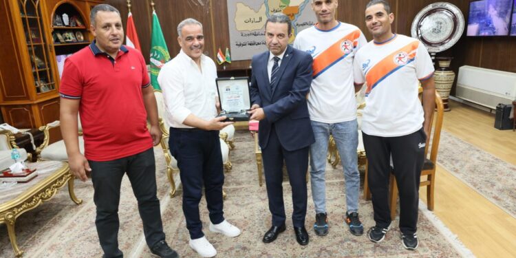 دعما للقطاع الرياضي وتعزيز دور الأندية في رعاية الشباب محافظ المنوفية يلتقي وفد مجلس إدارة نادي الشباب الوطني بتلا ويؤكد دعمه الكامل للأنشطة الرياضية