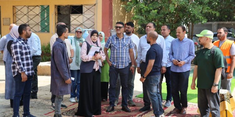 رئيس مياه القليوبية يتفقد محطة مياه الشرب الارتوازية بعرب العيايدة لبحث زيادة كميات المياه بالقرية