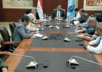 محافظ البحر الأحمر يدشن مبادرة “وعي يحمي وطن” لتوعية الطلاب المتفوقين