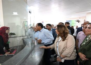 مدبولي يفتتح مجمع الخدمات الحكومية بقرية سندبسط بالغربية ضمن مشروعات «حياة كريمة»