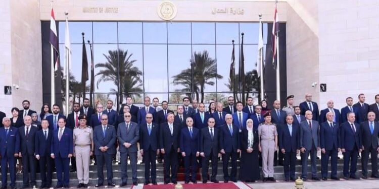 وزير العدل ورؤساء الجهات والهيئات القضائيةيُوقّعون وثيقة “إستراتيجية العدالة الرقمية الموحدة”ويُطلقون المنصة التشاركية الرقمية لبيانات منظومة القضاء 