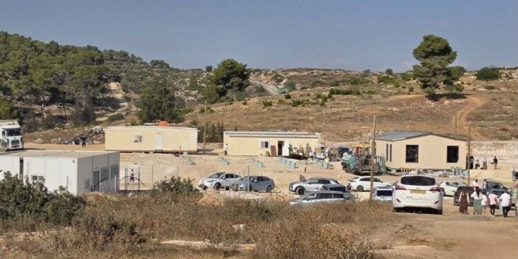 بقيادة سموتريتش.. المستوطنون يعلنون عودتهم إلى مستوطنة «جانيم» قرب جنين
