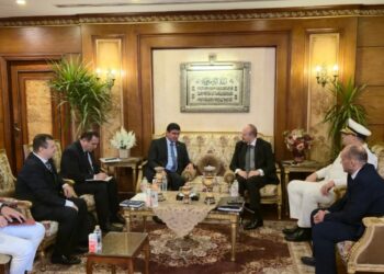 سفير طاجيكستان بمصر يلتقى مع مساعد وزير الداخلية المصرى