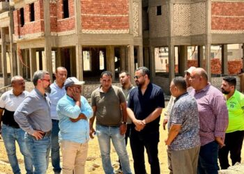 رئيس جهاز العبور الجديدة يتابع أعمال الطرق والكهرباء والإتصالات بعمارات المبادرة الرئاسية سكن كل المصريين