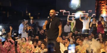 جوزيف عطيه يشعل ليل صيف وادي النصارى سوريا بمناسبة عيد السيدة وحضور جماهيري ضخم