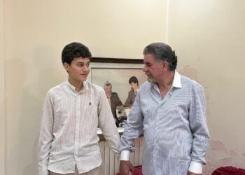مفوضية العلاقات الوطنية في حركة فتح تكرم الطالب الفلسطيني محمد السباعي الأول على سوريا في الثانوية العامة