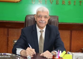 رئيس جامعة المنوفية يصدر قرارات بتعيين وتجديد تكليف عدد من وكلاء الكليات لتعزيز العمل الأكاديمي وخدمة الطلاب والمجتمع