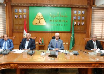 رئيس جامعة المنوفية يستقبل لجنة من “التعليم العالي” لتفقد جامعة المنوفية التكنولوجية الأهلية..