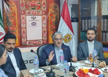 مجتبى فردوسى بور : إيران تنظر إلى مصر باعتبارها دولة ذات أهمية وسيادة وتاريخ وحضارة على مستوى العالم الإسلامي والعربي