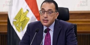 رئيس الوزراء يلتقى أوائل الثانوية العامة بحضور وزير التعليم