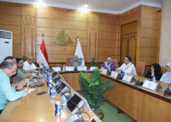 جامعة بنها تناقش الاستعدادات النهائية للكشف الطبي على الطلاب الجدد وتفعيل المنظومة الرقمية لخدمة الطلاب المستجدين