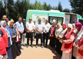 محافظ القليوبية يتفقد القافلة الطبية بقرية كفر الشهاوي بكفر شكر وتوفير الرعاية الصحية للمواطنين
