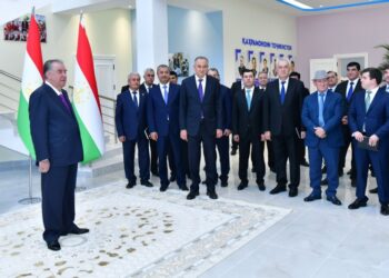 رئيس طاجكيستان بتفقد أعمال البناء والتنمية فى منطقة دانغارا.