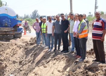 رئيس مياه القليوبية يتابع أعمال إصلاح خط مياه ٦٣٠ مم بمركز طوخ ويوجه بسرعة الانتهاء من الأعمال