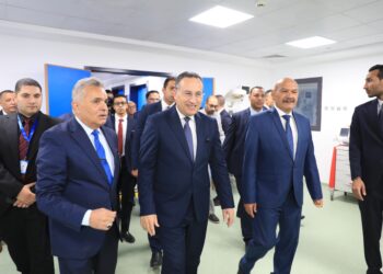 وزير التعليم العالي ومحافظ السويس ورئيس جامعة السويس يفتتحون عددًا من المشروعات التعليمية والطبية بجامعة السويس