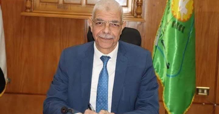 رئيس جامعة المنوفية يصدر قرارًا بتعيين دكتور رفيق سعيد البربري وكيلًا لكلية التربية للدراسات العليا والبحوث
