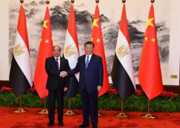 السيسي يستقبل شي جينبينج في القاهرة.. تعزيز الشراكة الاستراتيجية ومباحثات حول قضايا المنطقة والعالم