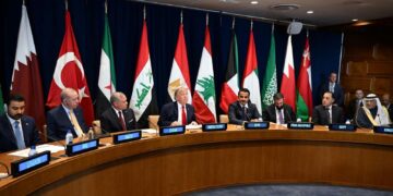 مدبولي نيابةً عن السيسي في القمة الأمريكية: تحركات لخفض التصعيد ودعم السلام في الشرق الأوسط