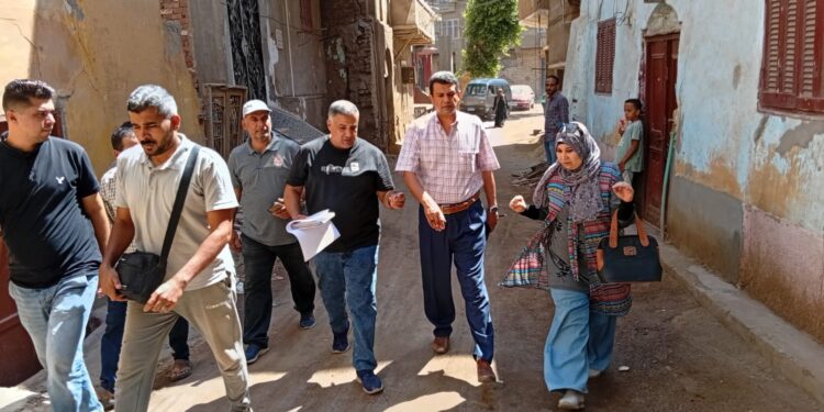 في خطوات جادة نحو تحقيق التنمية الشاملةمحافظ المنوفية : مشروعات رصف وتطوير جديدة ضمن الإستثمارية تدخل حيز التنفيذ بنطاق المراكز والمدن والقرى للإرتقاء بمستوي الخدمات